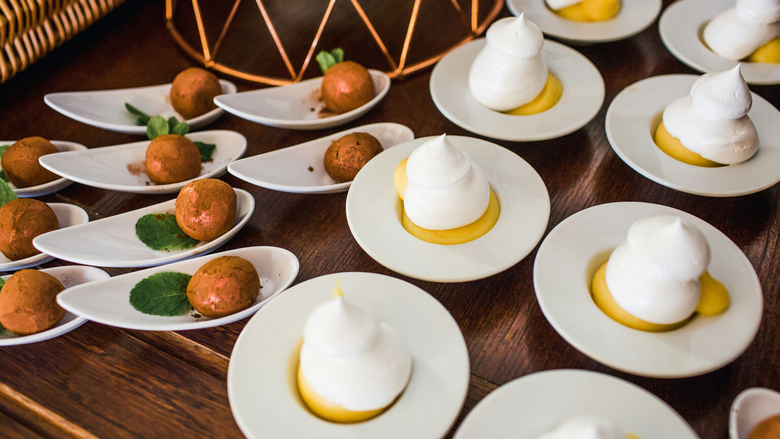 Buffet ou Finger Food? O que é melhor para o seu evento buffet ou finger food para eventos